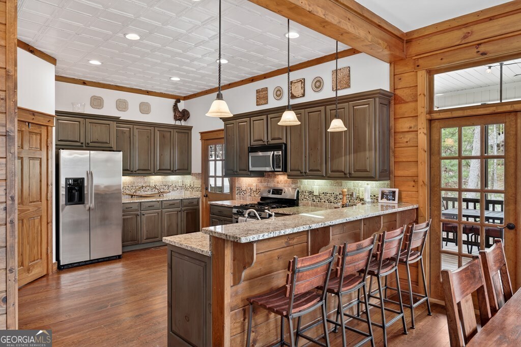 127 Azure Point Blue Ridge, GA 30513 - Photo 8 of 39