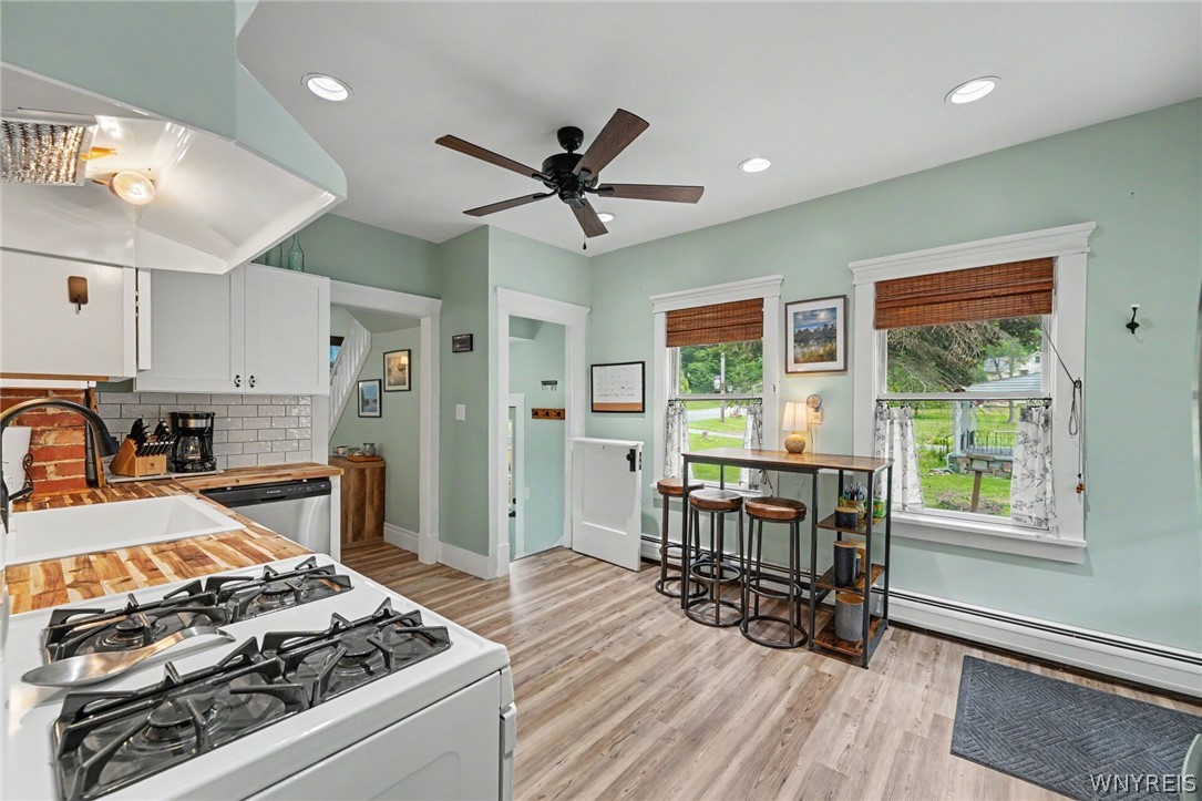 1798 Davis Road West Falls, NY 14170 - Photo 7 of 33 Kitchen