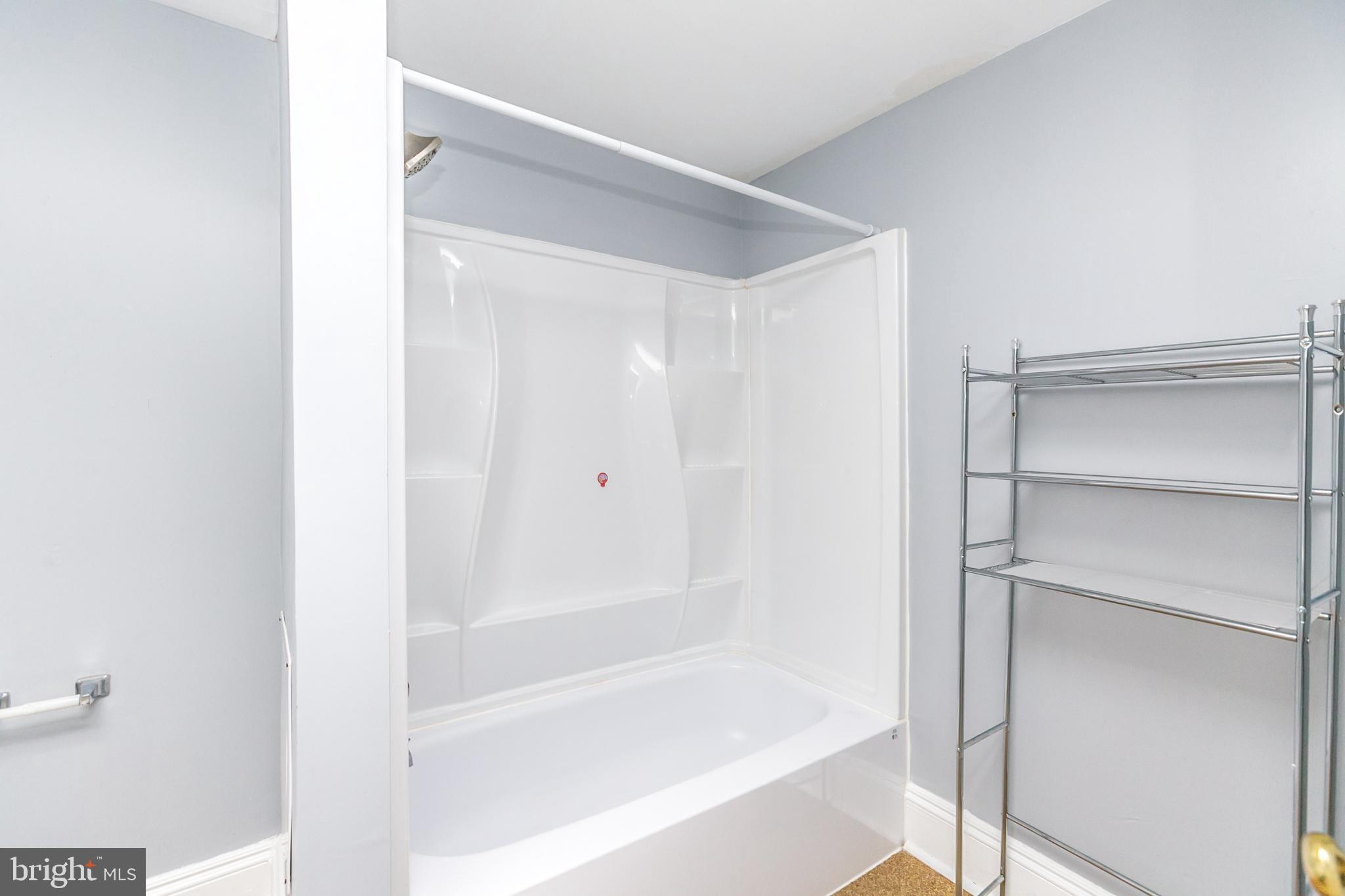 3535 Old York Road Baltimore, MD 21218 - Photo 24 of 33 Bathroom