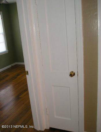 5039 Sunderland Road Jacksonville, FL 32210 - Photo 11 of 20 a view of a small space