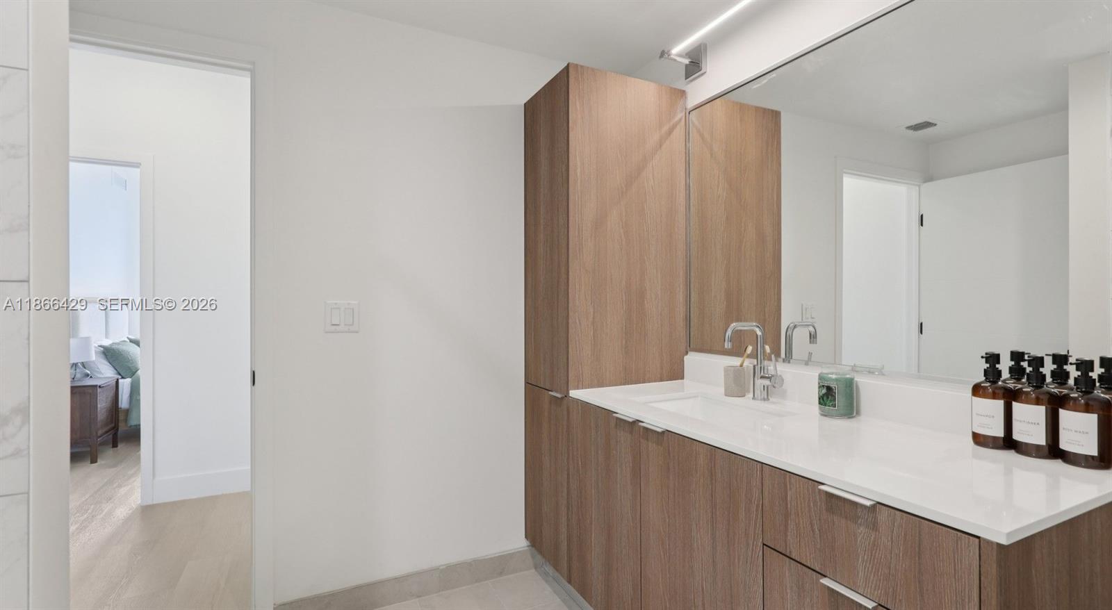 4465 Griffin Road, Unit A1B Davie, FL 33314 - Photo 19 of 22