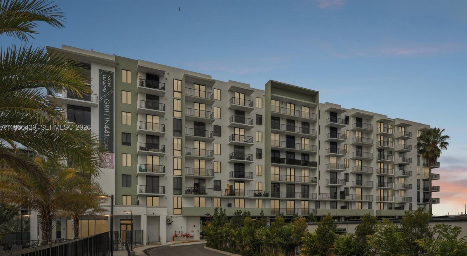 4465 Griffin Road, Unit A1B Davie, FL 33314 - Photo 3 of 22