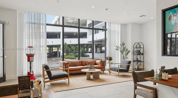 $2,469 | 4465 Griffin Road, Unit A1B, Davie, FL 33314