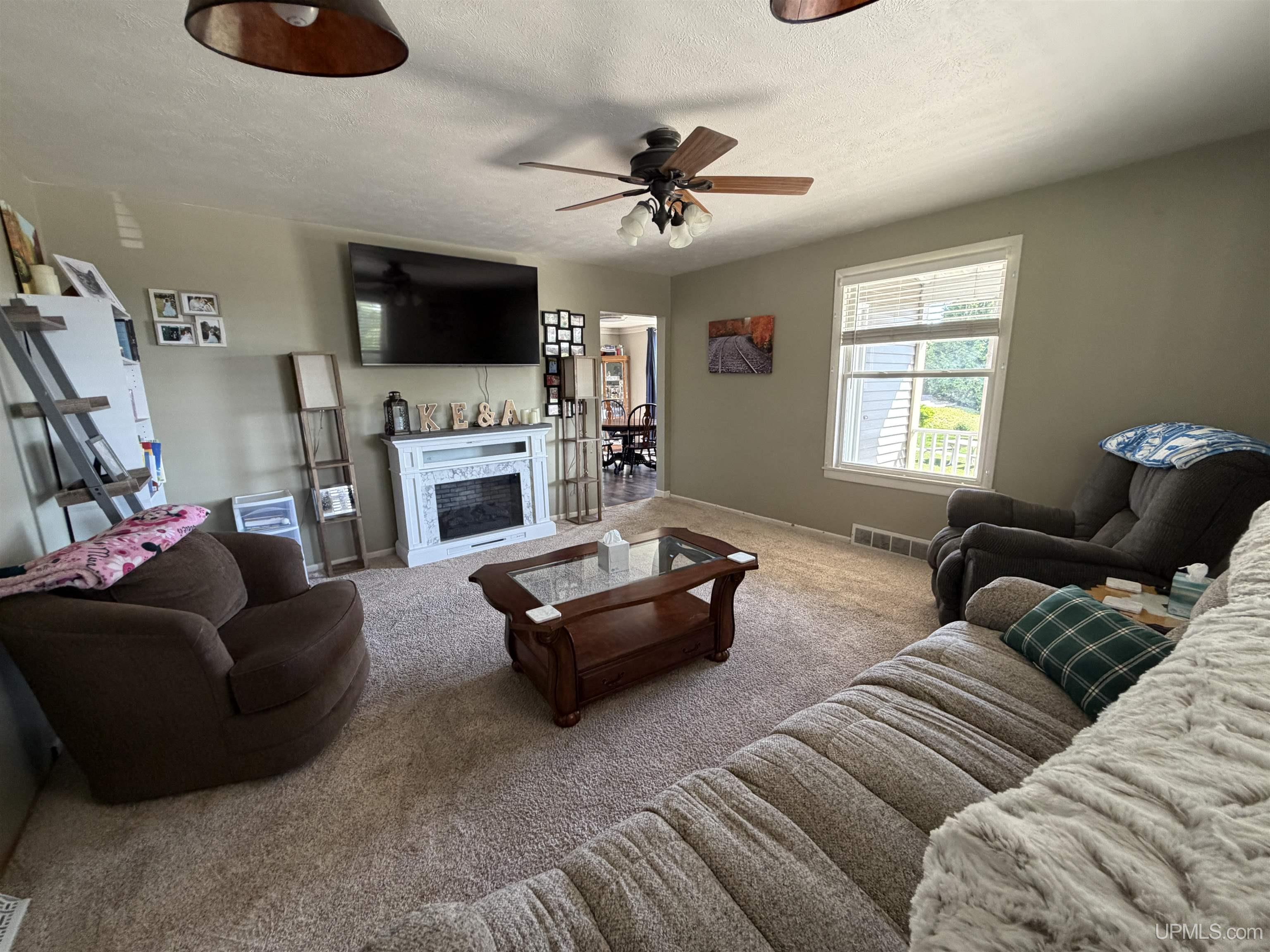 204 Walnut Street Munising, MI 49862 - Photo 4 of 45