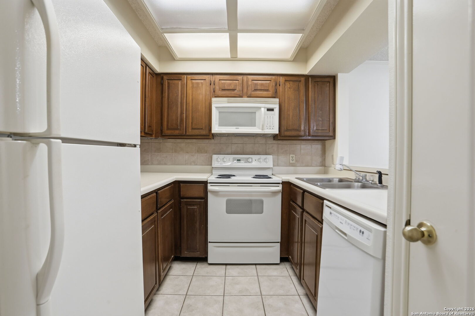 7738 Chambers Road, Unit 908 San Antonio, TX 78229 - Photo 14 of 30