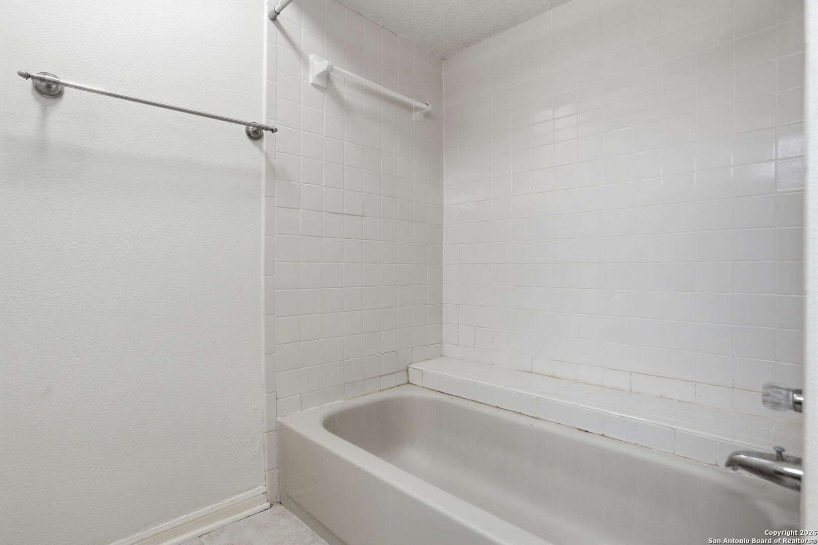 7738 Chambers Road, Unit 908 San Antonio, TX 78229 - Photo 21 of 30