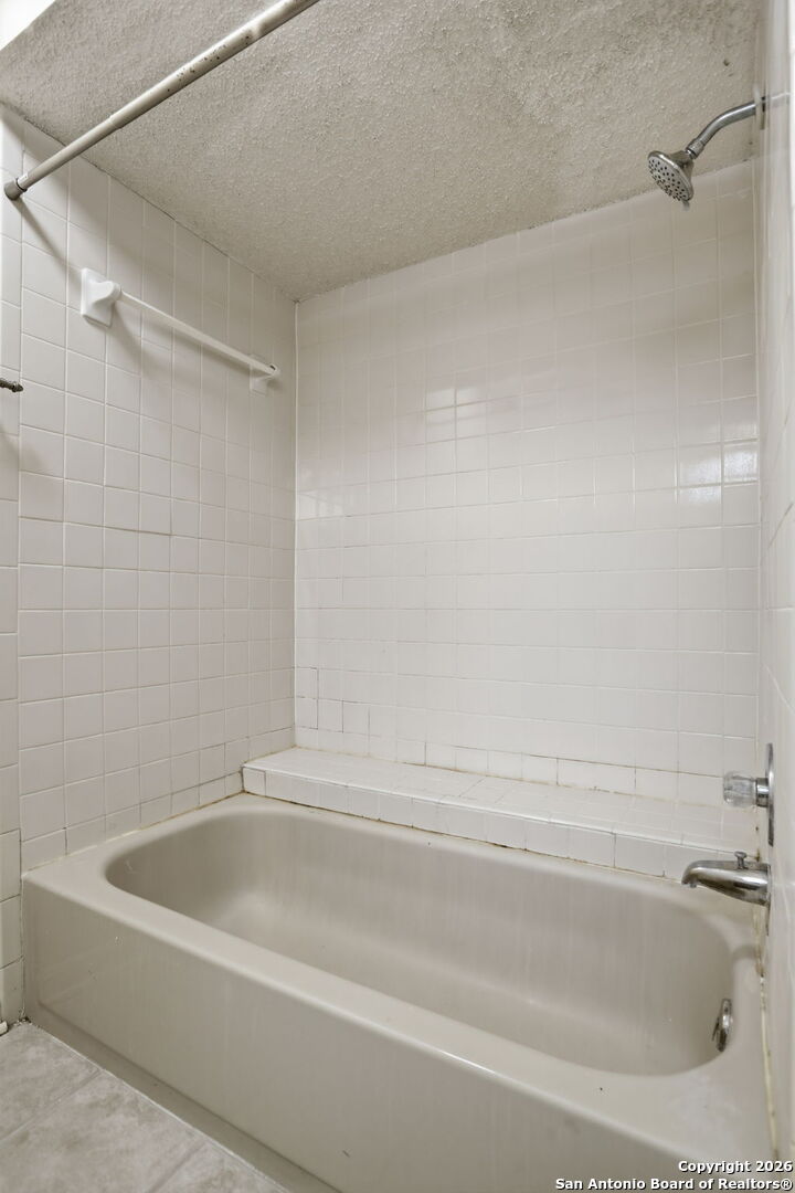 7738 Chambers Road, Unit 908 San Antonio, TX 78229 - Photo 22 of 30