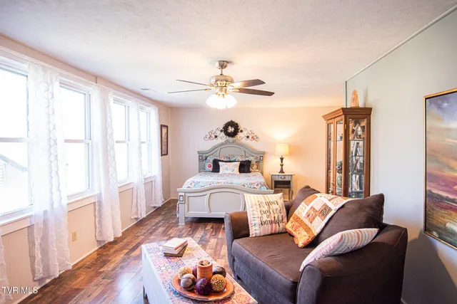 $197,850 | 41829 Wilderness Road, Pennington Gap, VA 24277