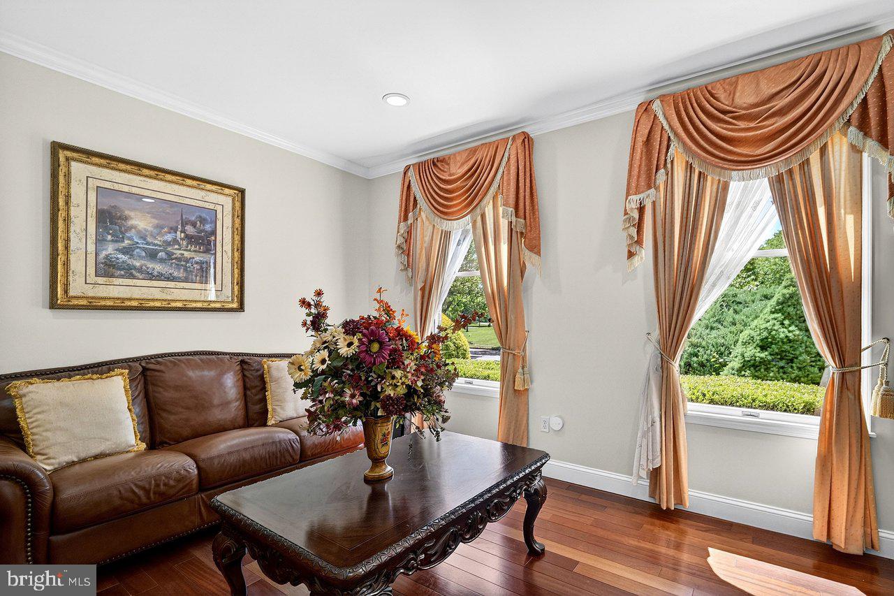 23 Zaitz Farm Road West Windsor, NJ 08550 - Photo 8 of 63 Gallery Image 8
