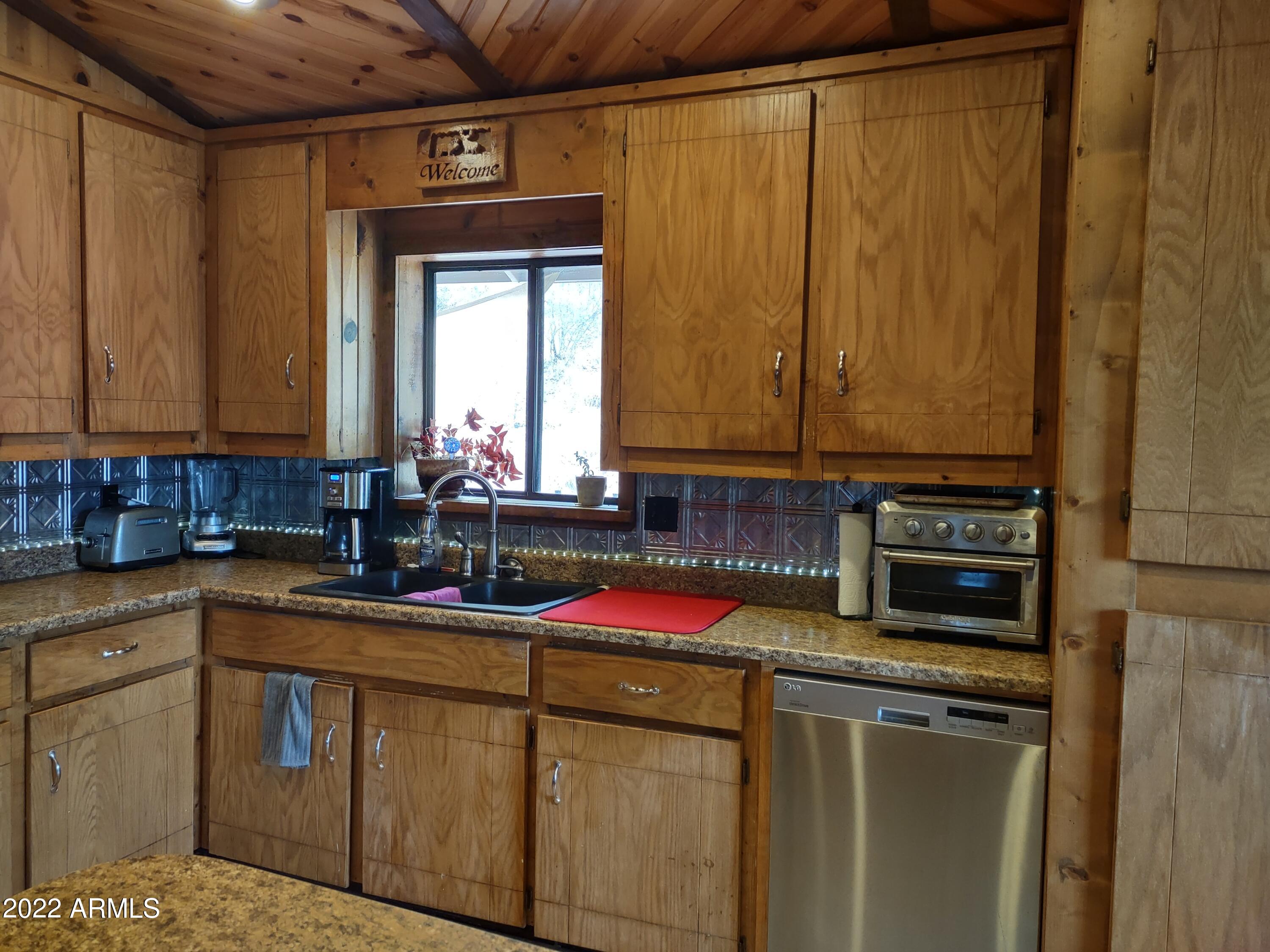 KITCHEN 4