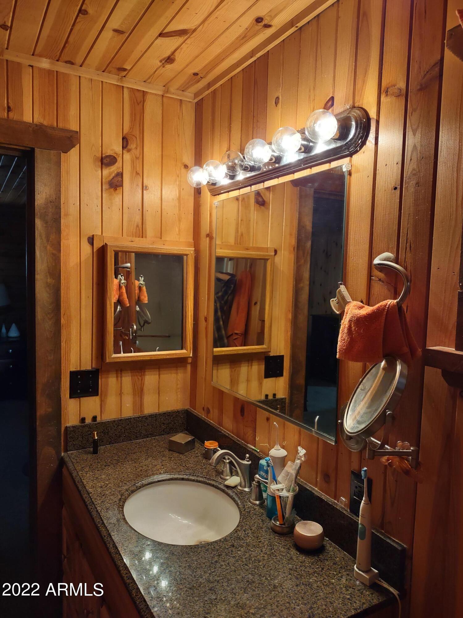 1313 West Rim Drive Payson, AZ 85541 - Photo 47 of 53 OWNER'S SUITE BATH