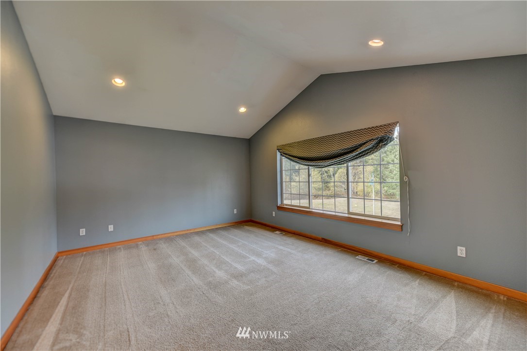 9675 Phillips Road Southeast Port Orchard, WA 98367 - Photo 12 of 19 Gallery Image 12