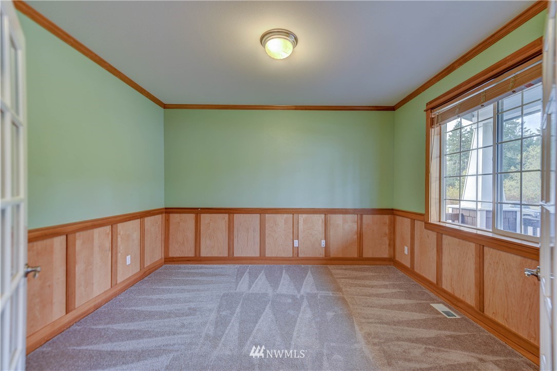 9675 Phillips Road Southeast Port Orchard, WA 98367 - Photo 4 of 19 Gallery Image 4