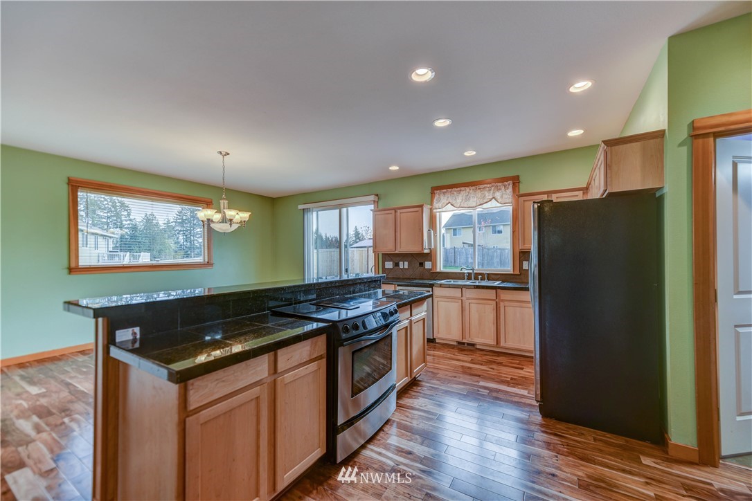 9675 Phillips Road Southeast Port Orchard, WA 98367 - Photo 6 of 19 Gallery Image 6