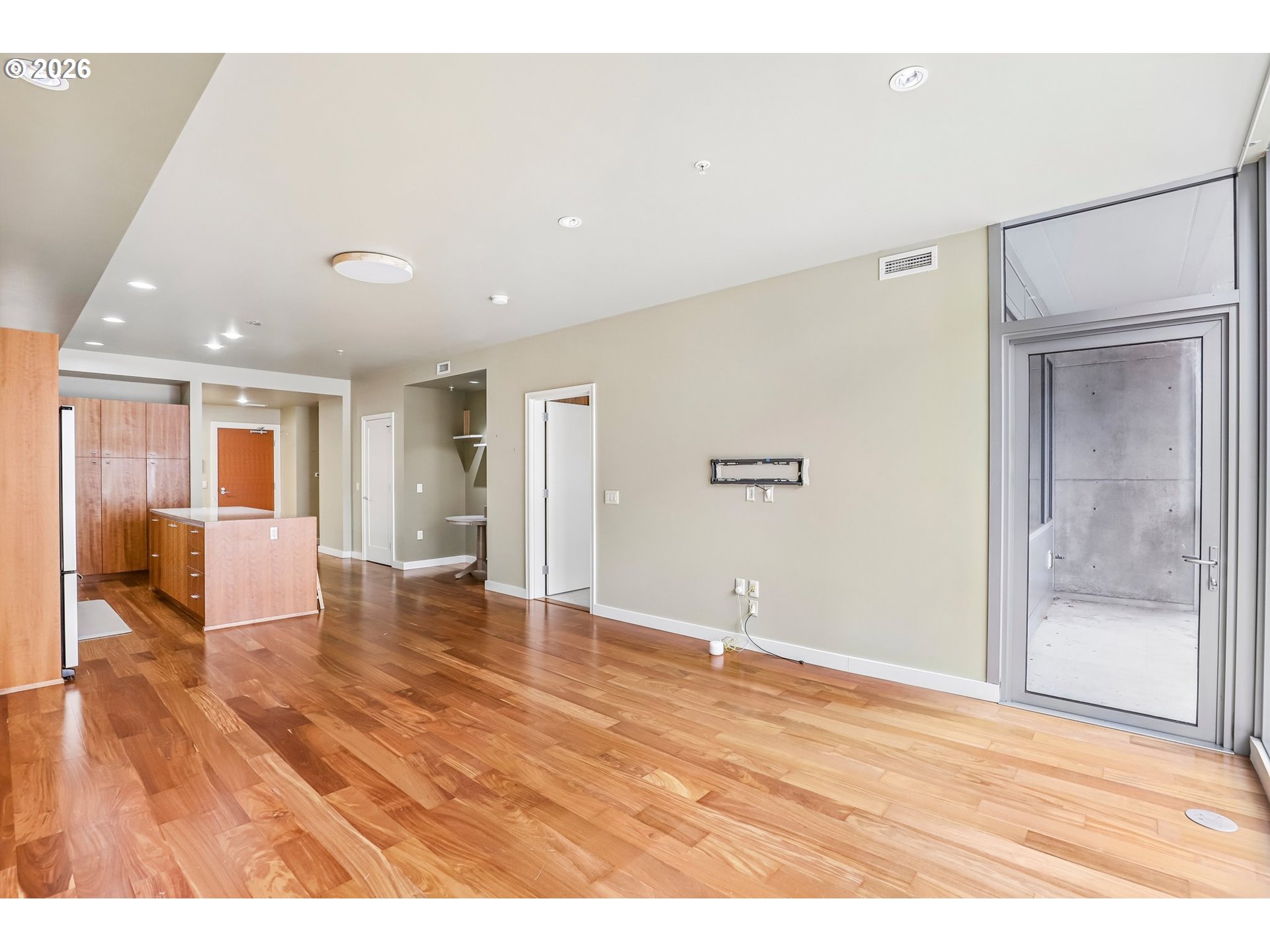841 Southwest Gaines Street, Unit 335 Portland, OR 97239 - Photo 14 of 35