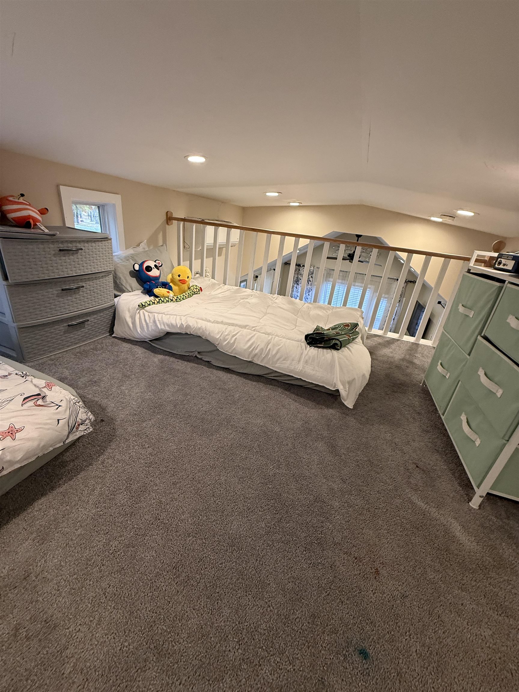 515 Corsons Tavern Road Ocean View, NJ 08230 - Photo 14 of 23 a bedroom with furniture and a couch