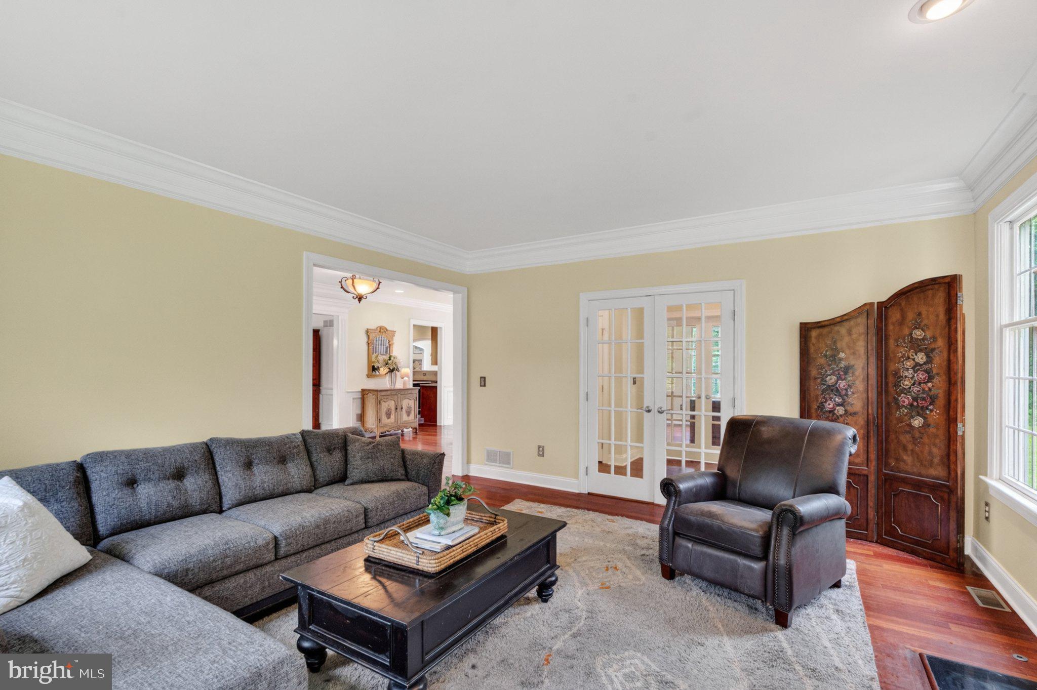 342 Ring Road Chadds Ford, PA 19317 - Photo 9 of 95 Inviting living space with natural light.