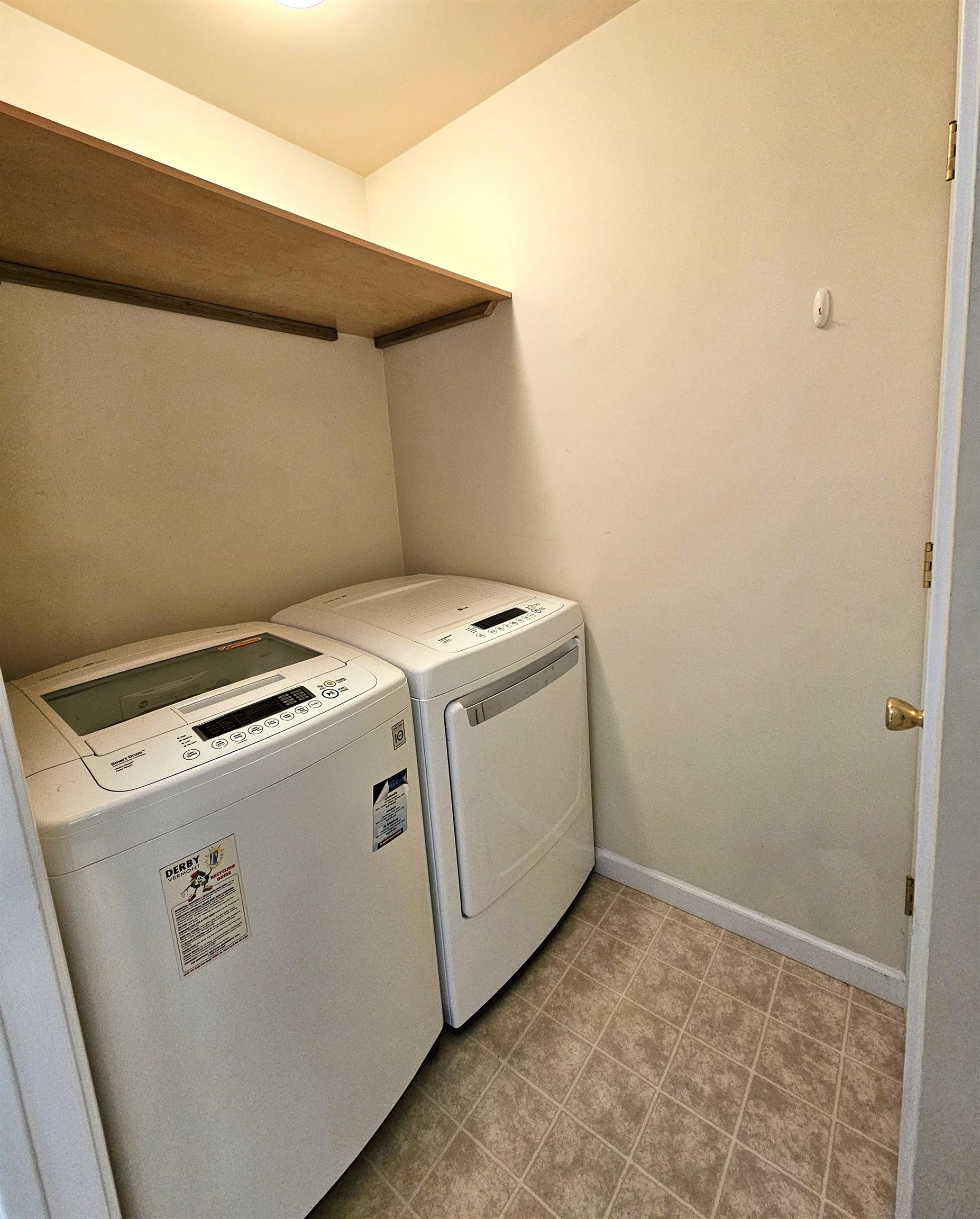 78 Kingsbury Circle, Unit C41 Derby, VT 05829 - Photo 20 of 32