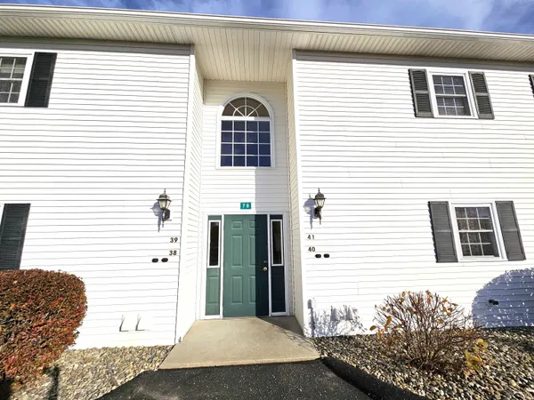 $239,900 | 78 Kingsbury Circle, Unit C41, Derby, VT 05829