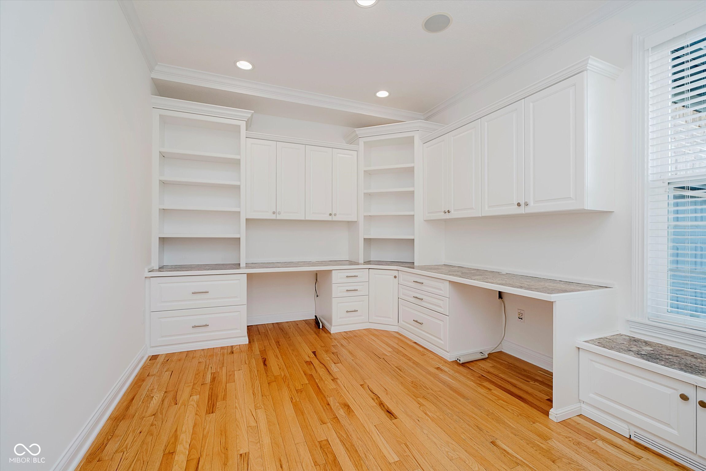 10520 Inverness Court Fishers, IN 46037 - Photo 5 of 38