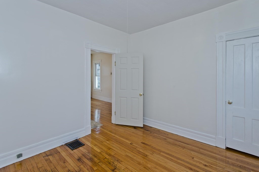61 Euclid Avenue Springfield, MA 01108 - Photo 12 of 42 Gallery Image 12