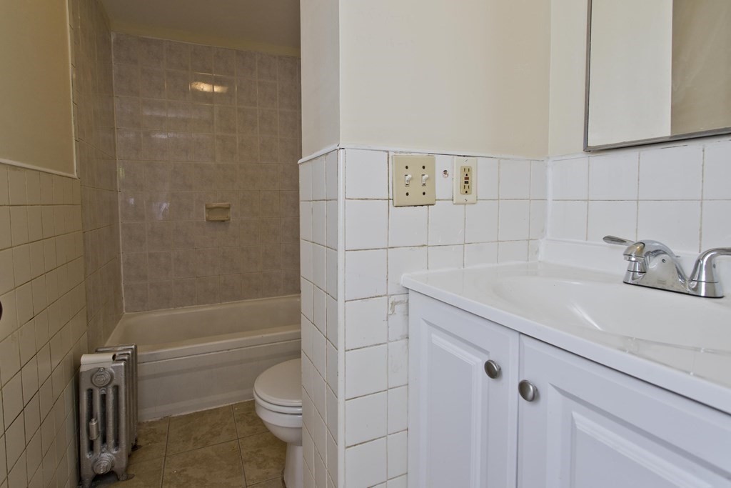 61 Euclid Avenue Springfield, MA 01108 - Photo 19 of 42 Gallery Image 19