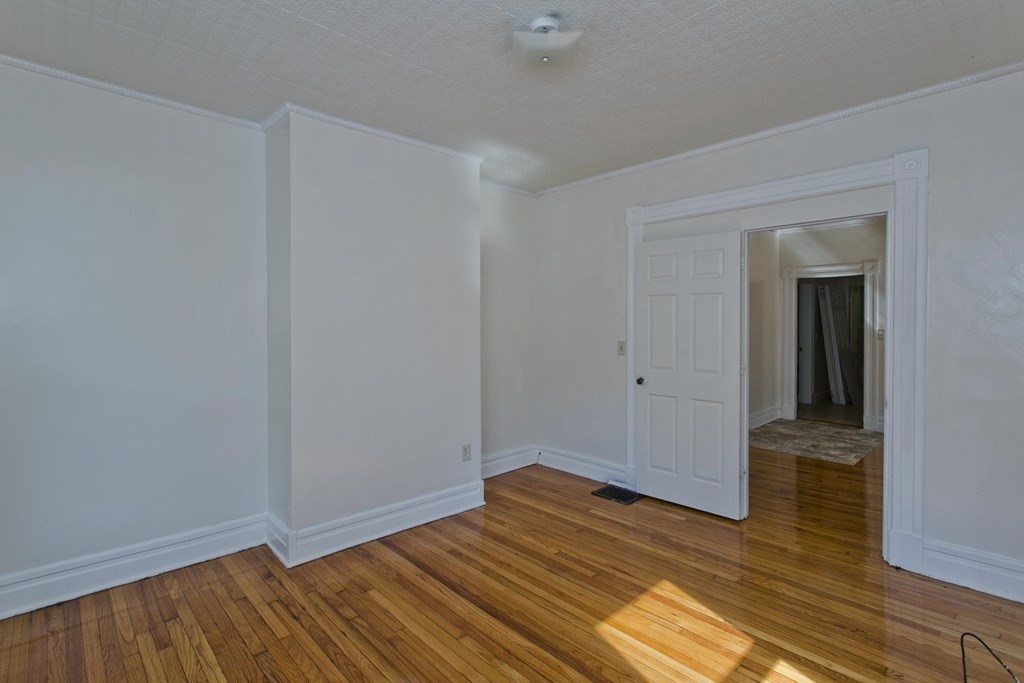 61 Euclid Avenue Springfield, MA 01108 - Photo 7 of 42 Gallery Image 7