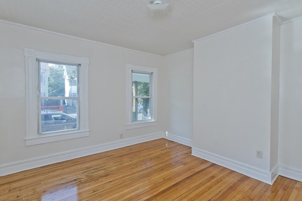 61 Euclid Avenue Springfield, MA 01108 - Photo 9 of 42 Gallery Image 9