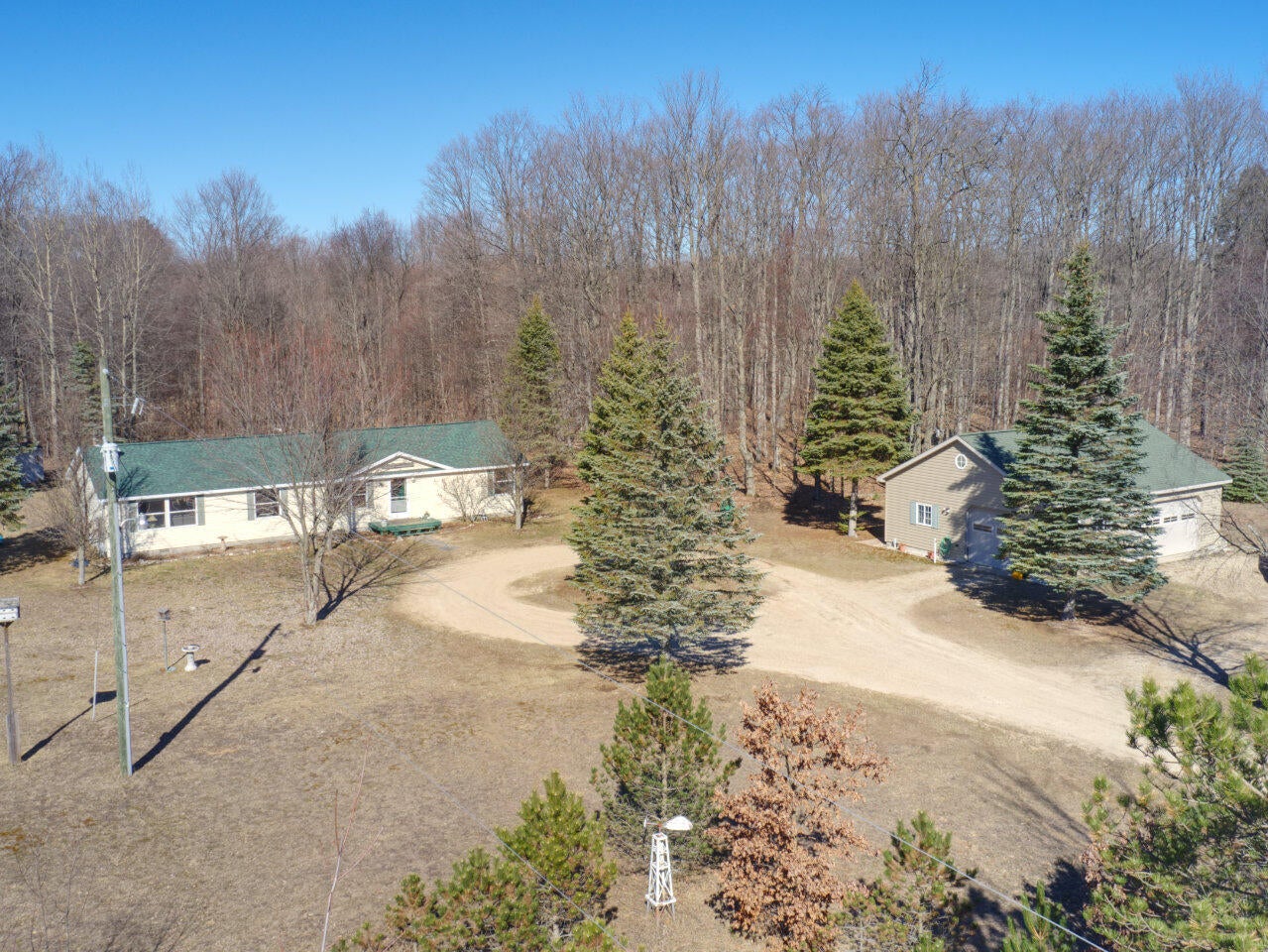11780 Fewins Road Honor, MI 49640 - Photo 1 of 38 Gallery Image 1