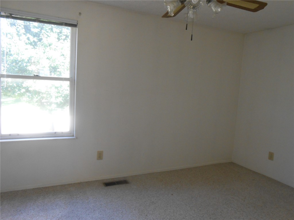 5778 Waynegate Road Huber Heights, OH 45424 - Photo 27 of 38