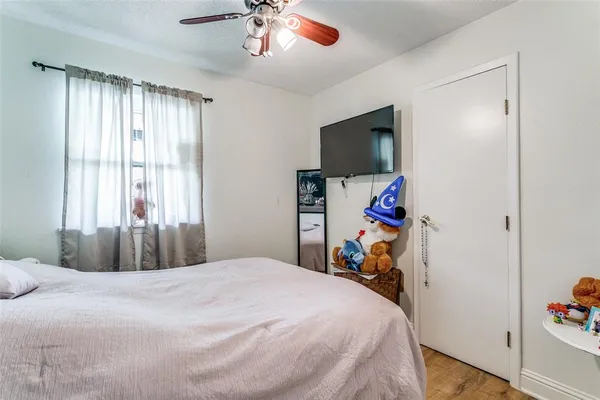 $2,100 | 2001 Embassy Way, Carrollton, TX 75006