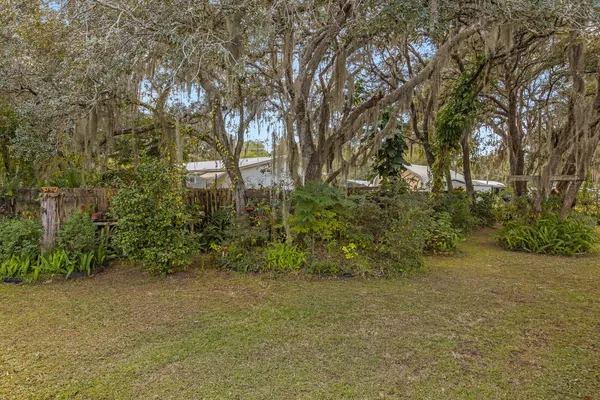 $307,500 | 101 Palmland Avenue, Satsuma, FL 32189