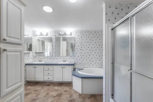 $307,500 | 101 Palmland Avenue, Satsuma, FL 32189