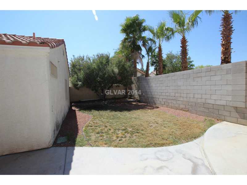 9641 Crystal Ridge Road Las Vegas, NV 89123 - Photo 4 of 18 Yard/Garden.