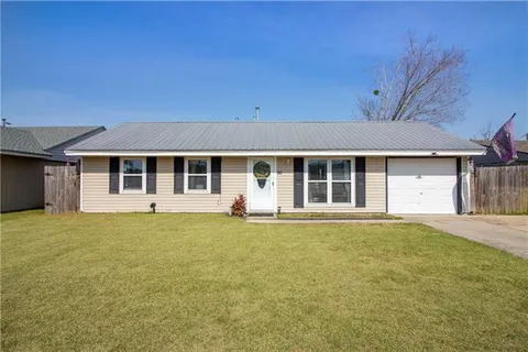 $169,900 | 90 Kathi Lane, Avondale, LA 70094