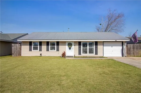 $169,900 | 90 Kathi Lane, Avondale, LA 70094