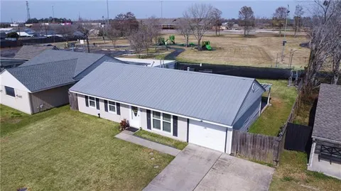 $169,900 | 90 Kathi Lane, Avondale, LA 70094