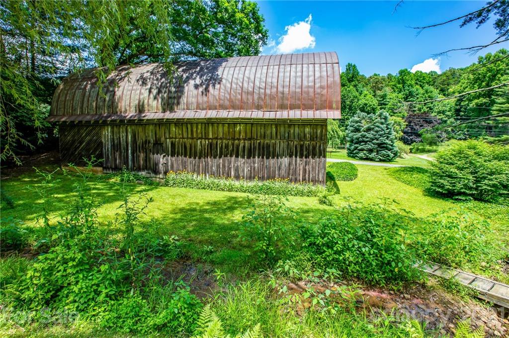 71 Smith Cove Road Candler, NC 28715 - Photo 21 of 43 Gallery Image 21