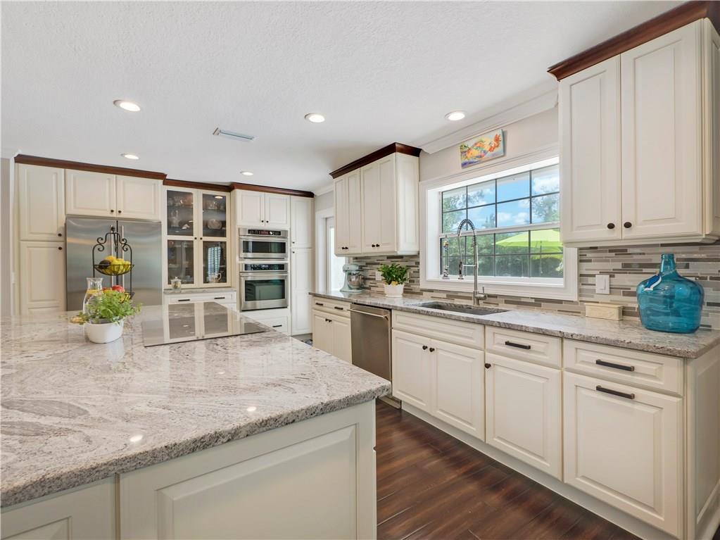 2084 Southwest Pitts Terrace Stuart, FL 34997 - Photo 8 of 21 Gallery Image 8