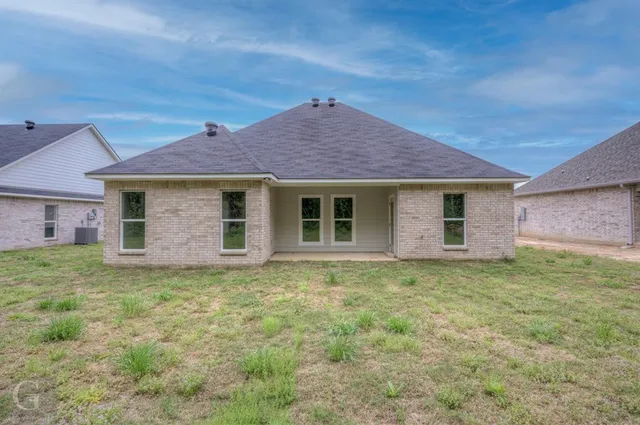 $259,450 | 1221 BAYOU BAY Court, Frierson, LA 71027