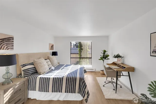 $715,000 | 10218 Northeast 16th Street, Unit Q7, Bellevue, WA 98004