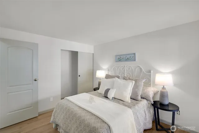 $715,000 | 10218 Northeast 16th Street, Unit Q7, Bellevue, WA 98004