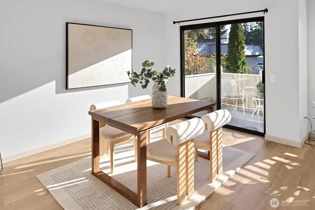 $715,000 | 10218 Northeast 16th Street, Unit Q7, Bellevue, WA 98004