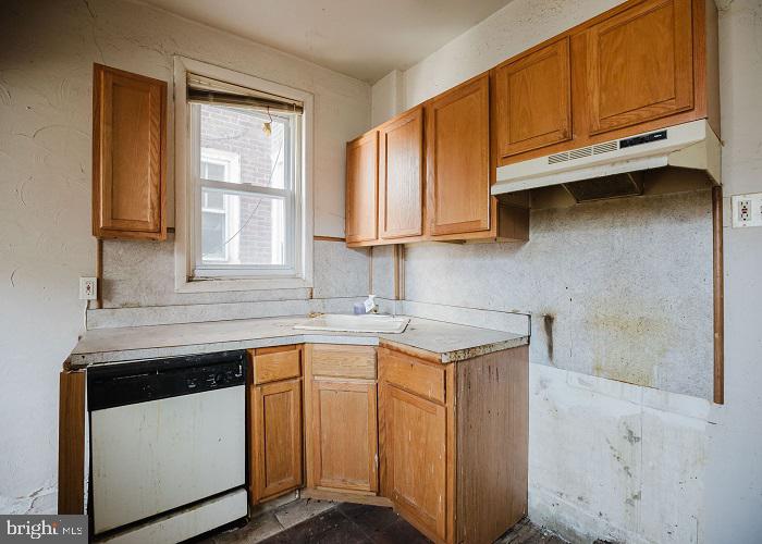 6918 Forrest Avenue Philadelphia, PA 19138 - Photo 11 of 19