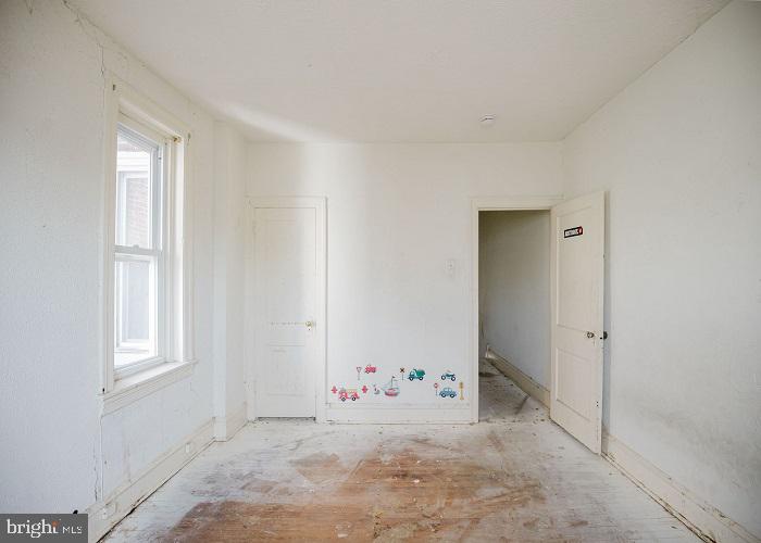 6918 Forrest Avenue Philadelphia, PA 19138 - Photo 17 of 19