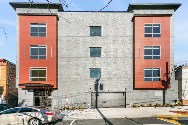 $2,550 | 582 66th Street, Unit 206, West New York, NJ 07093