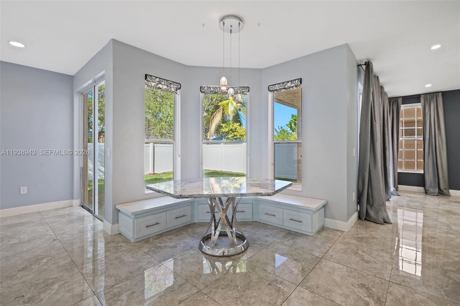 1852 Southwest 156th Avenue Miramar, FL 33027 - Photo 6 of 31