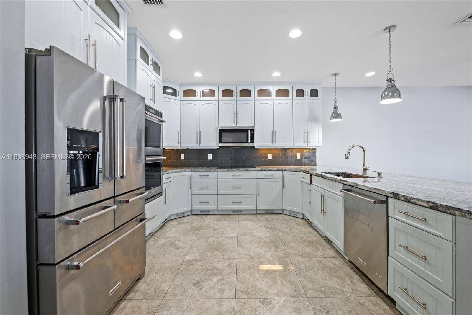 1852 Southwest 156th Avenue Miramar, FL 33027 - Photo 10 of 31