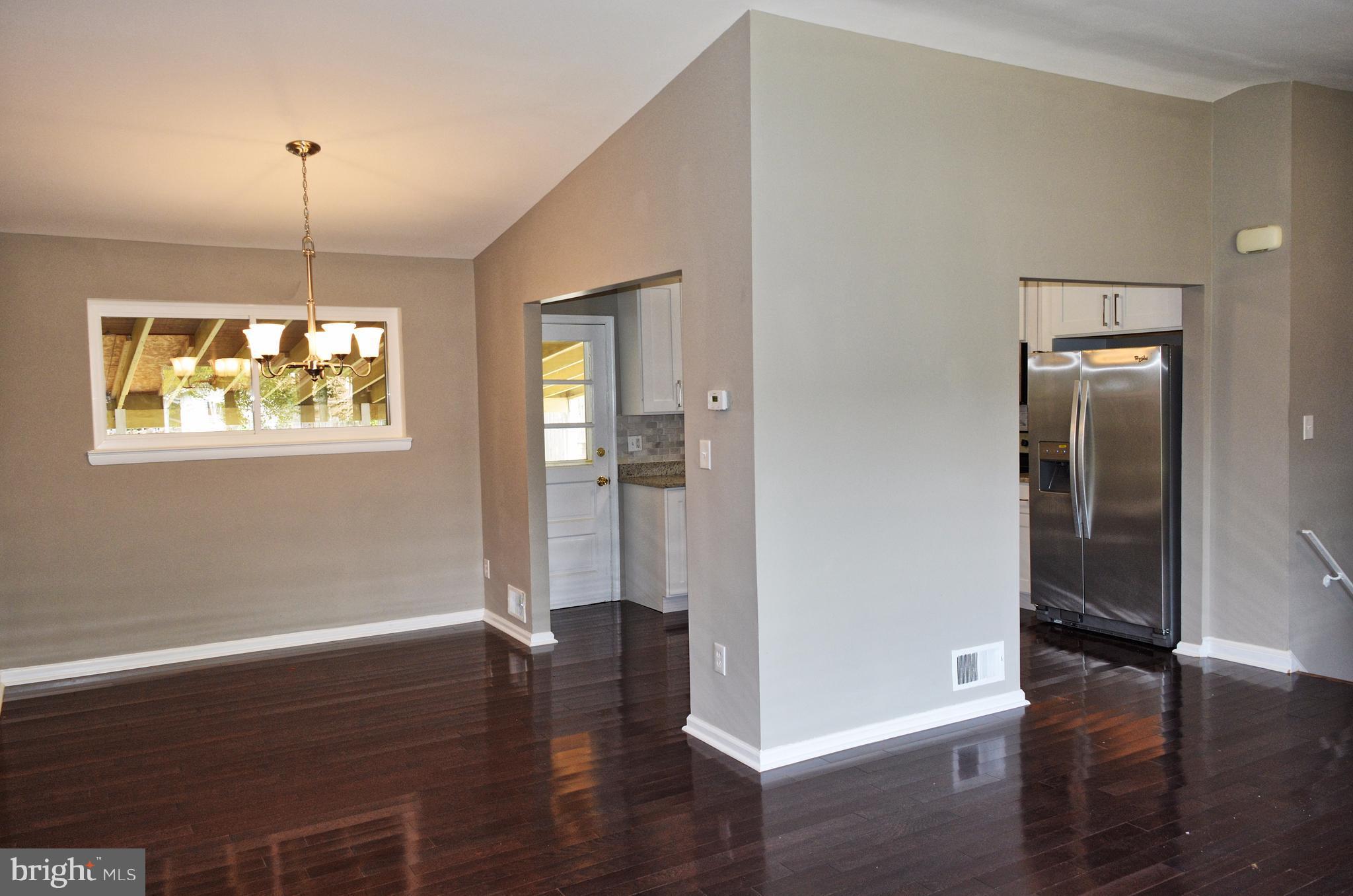 10901 Fiesta Road Silver Spring, MD 20901 - Photo 4 of 17 Interior (General)