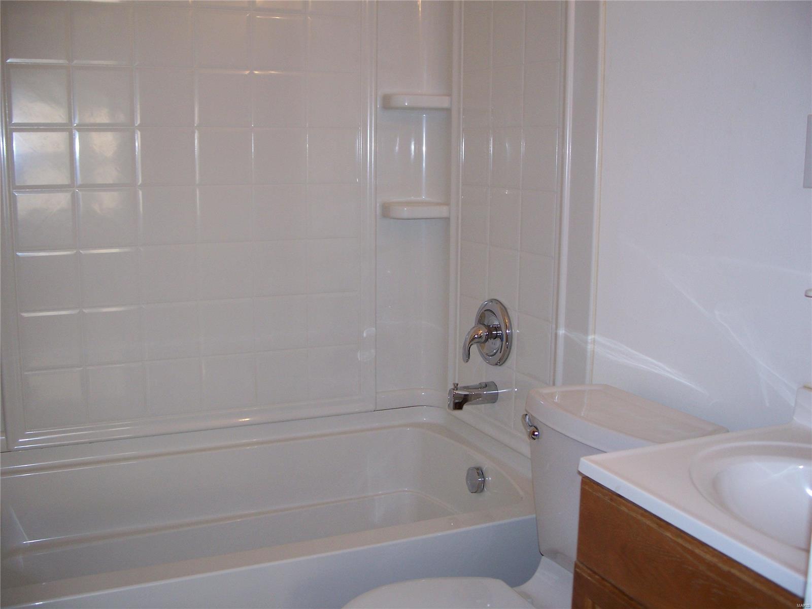 305 Derhake Road Florissant, MO 63031 - Photo 12 of 18 Gallery Image 12